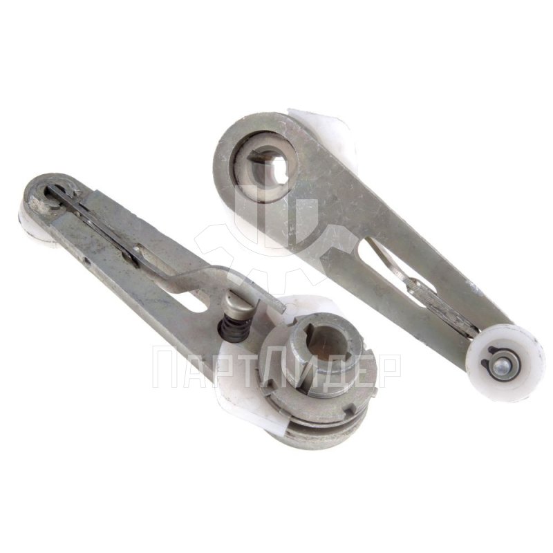 Рычаг привода дверей кабины проем 700мм цилиндр 0411.03.15.100 МЛЗ