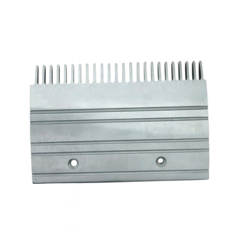 Гребенка эскалатора левая с демаркационными линиями 206x139мм 24 зуба GAA453BM3 Otis